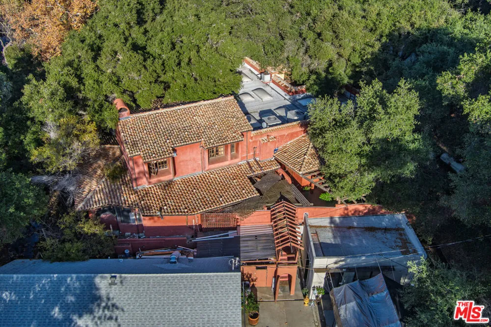 1135 Topanga Canyon Boulevard Topanga, CA 90290