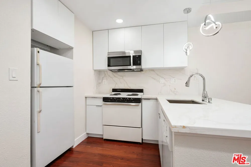 1440 Veteran Avenue #225 Los Angeles, CA 90024