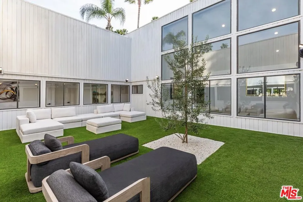 624 Beverly Drive Beverly Hills, CA 90210
