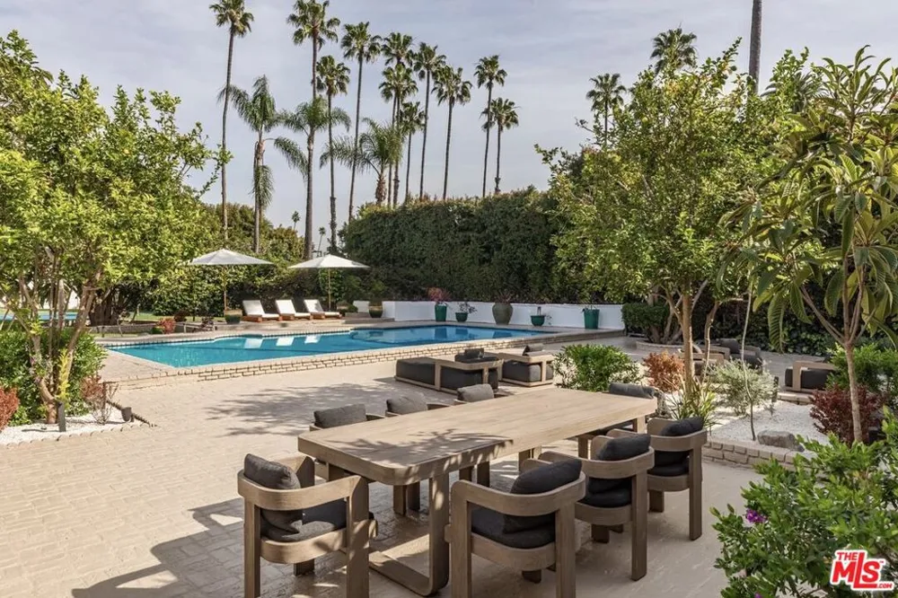 624 Beverly Drive Beverly Hills, CA 90210