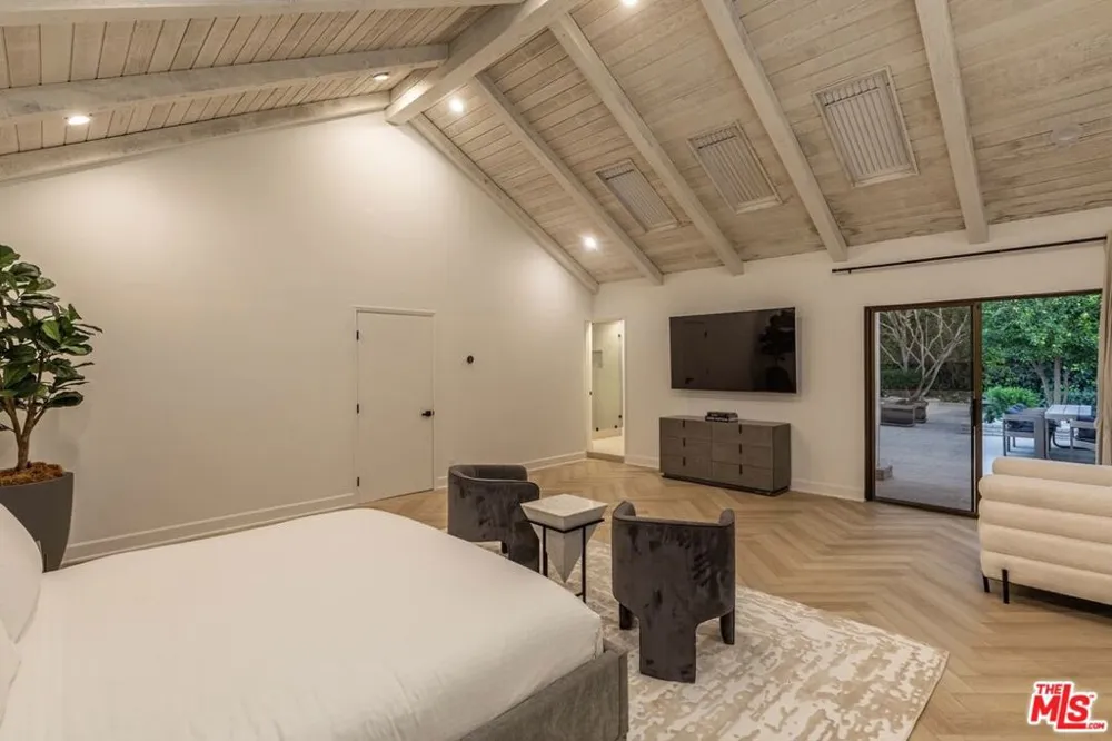 624 Beverly Drive Beverly Hills, CA 90210