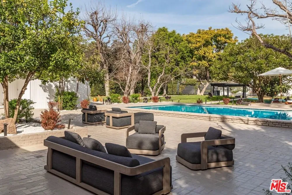 624 Beverly Drive Beverly Hills, CA 90210