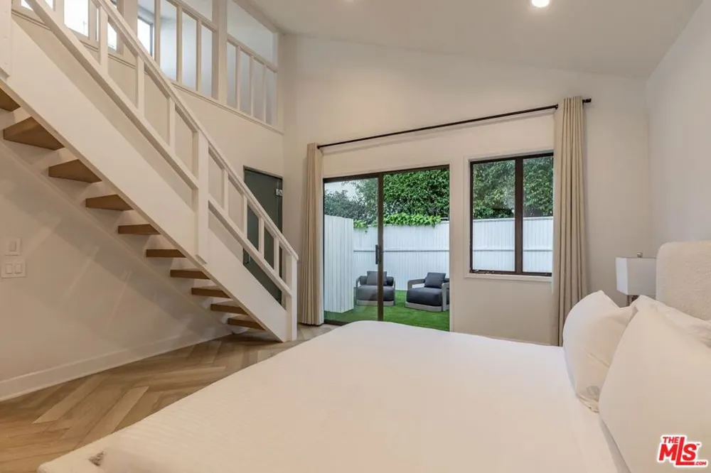 624 Beverly Drive Beverly Hills, CA 90210
