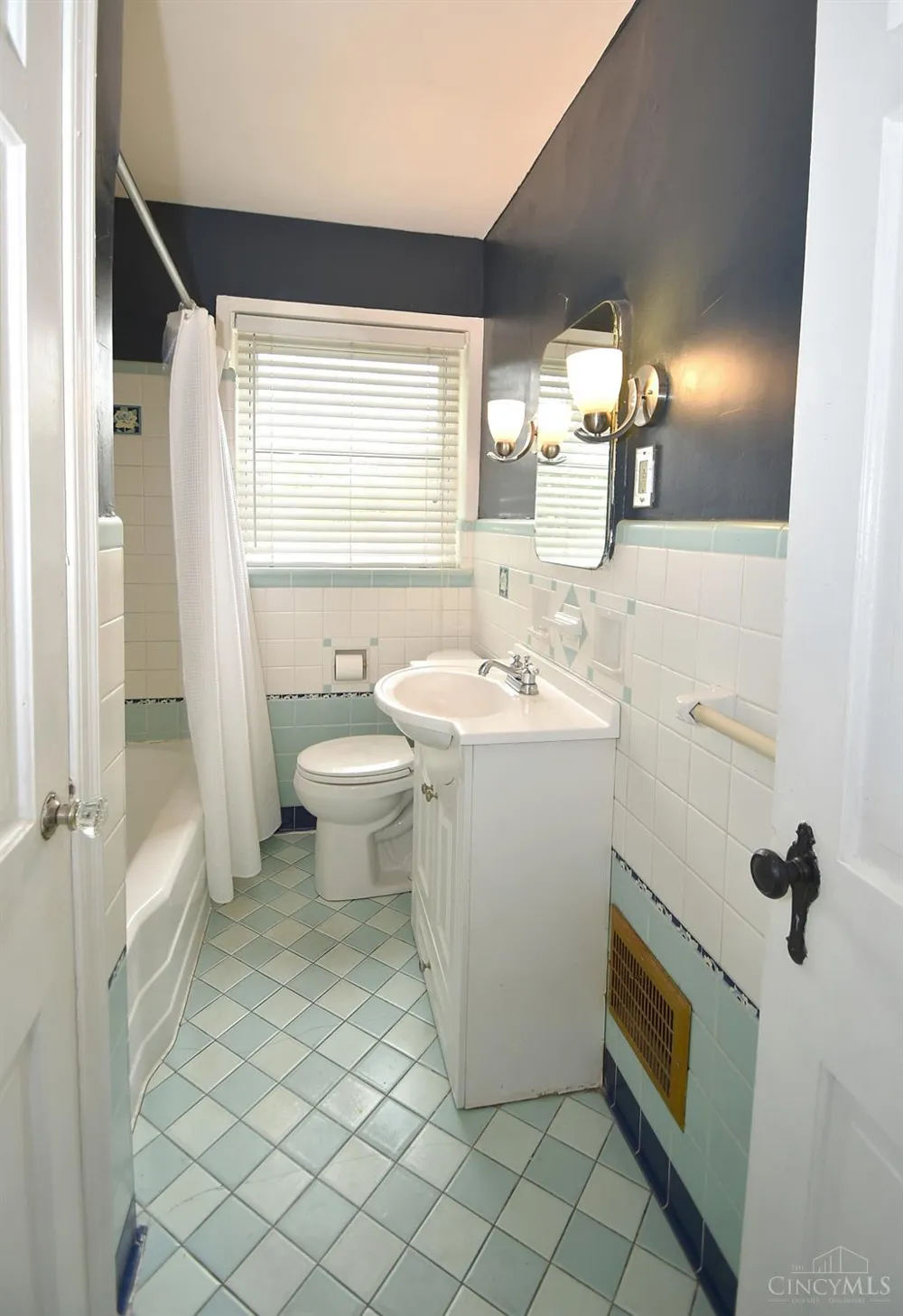 6211 Lisbon Avenue Cincinnati, OH 45213