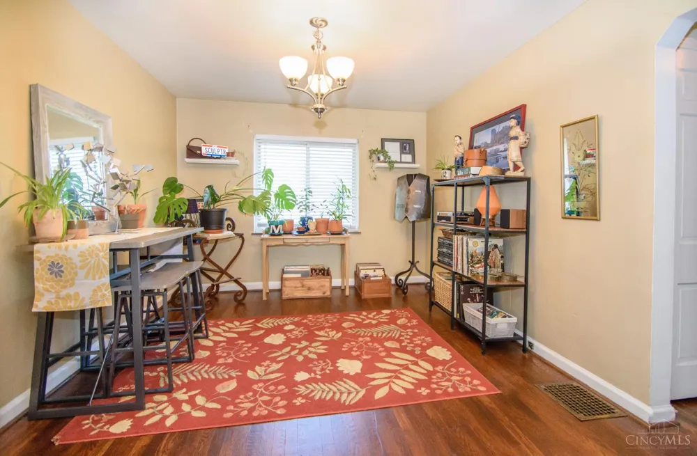 6211 Lisbon Avenue Cincinnati, OH 45213