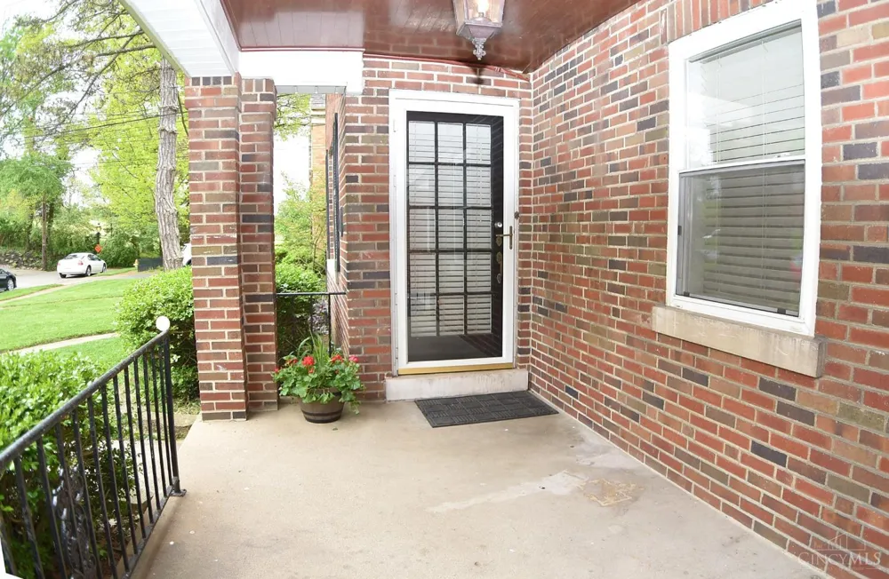 6211 Lisbon Avenue Cincinnati, OH 45213