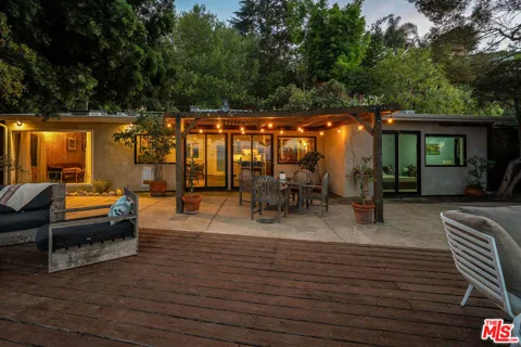 7272 Caverna Drive