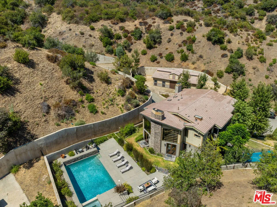 4099 Mandeville Brentwood, CA 90049