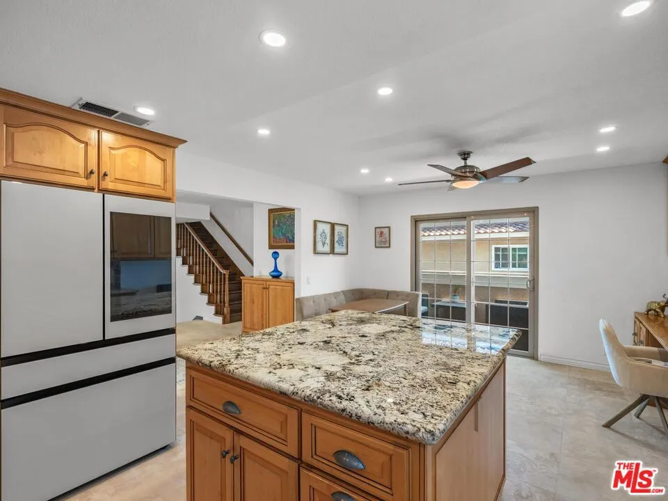 7825 Seaglen Drive Huntington Beach, CA 92648
