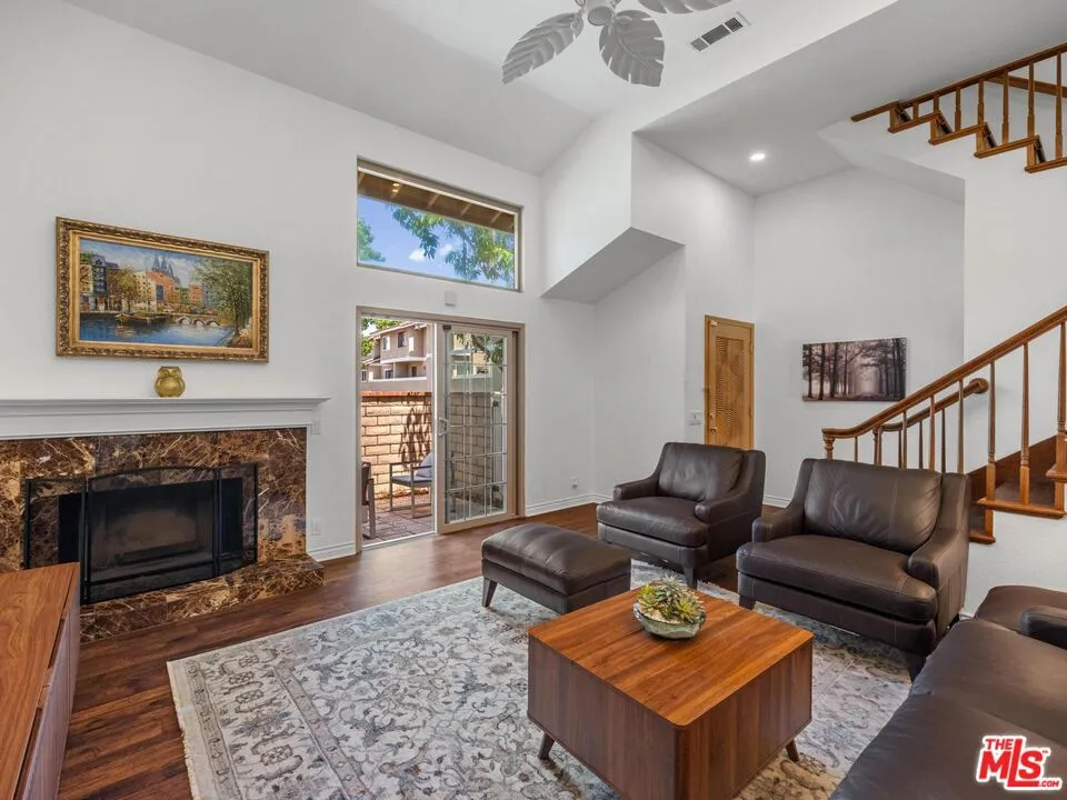 7825 Seaglen Drive Huntington Beach, CA 92648