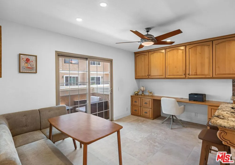 7825 Seaglen Drive Huntington Beach, CA 92648