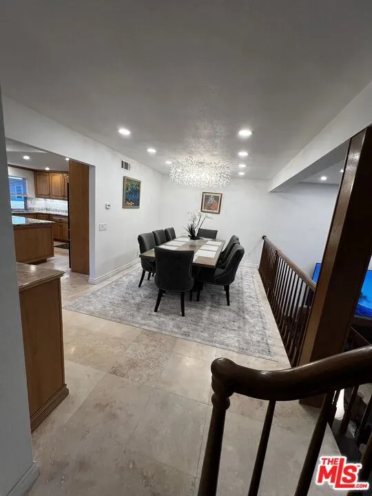 7825 Seaglen Drive Huntington Beach, CA 92648