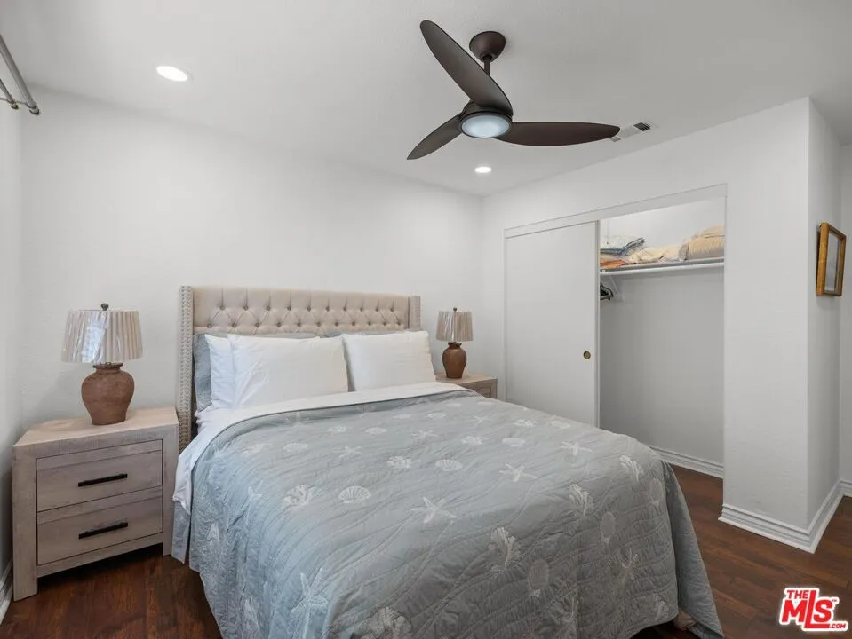 7825 Seaglen Drive Huntington Beach, CA 92648