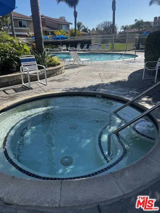 7825 Seaglen Drive Huntington Beach, CA 92648