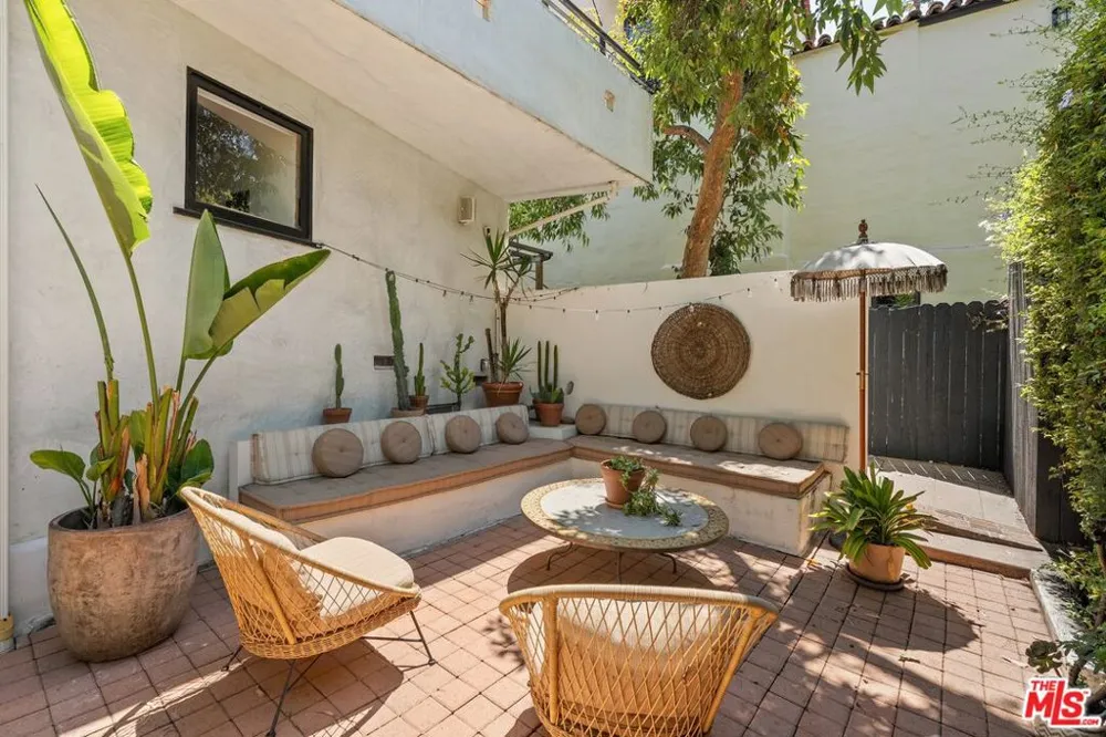 2065 Watsonia Terrace Los Angeles, CA 90068