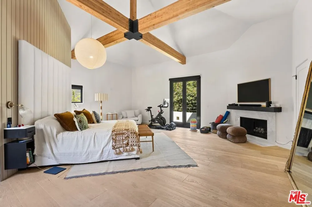 2065 Watsonia Terrace Los Angeles, CA 90068