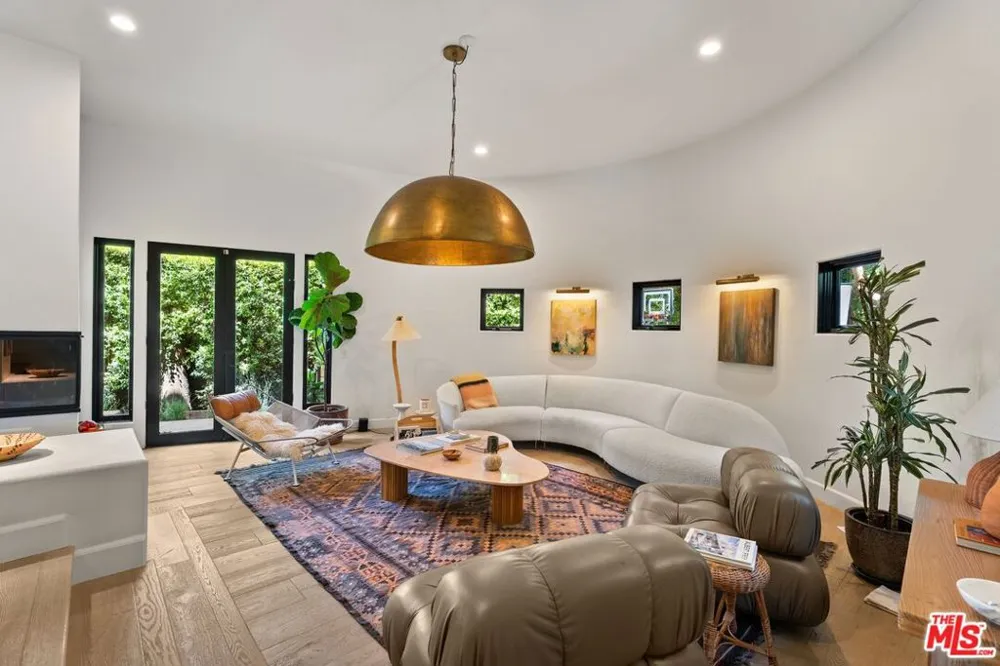 2065 Watsonia Terrace Los Angeles, CA 90068