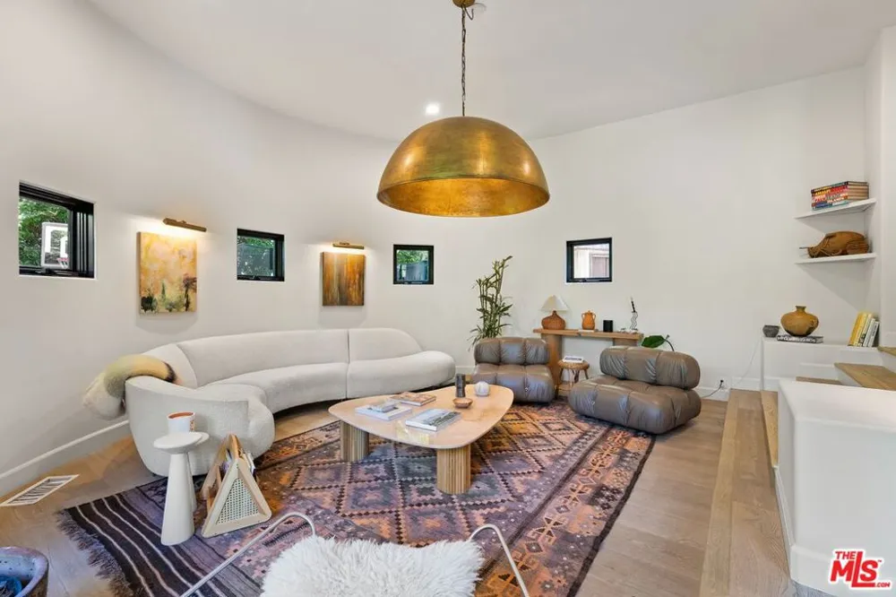 2065 Watsonia Terrace Los Angeles, CA 90068
