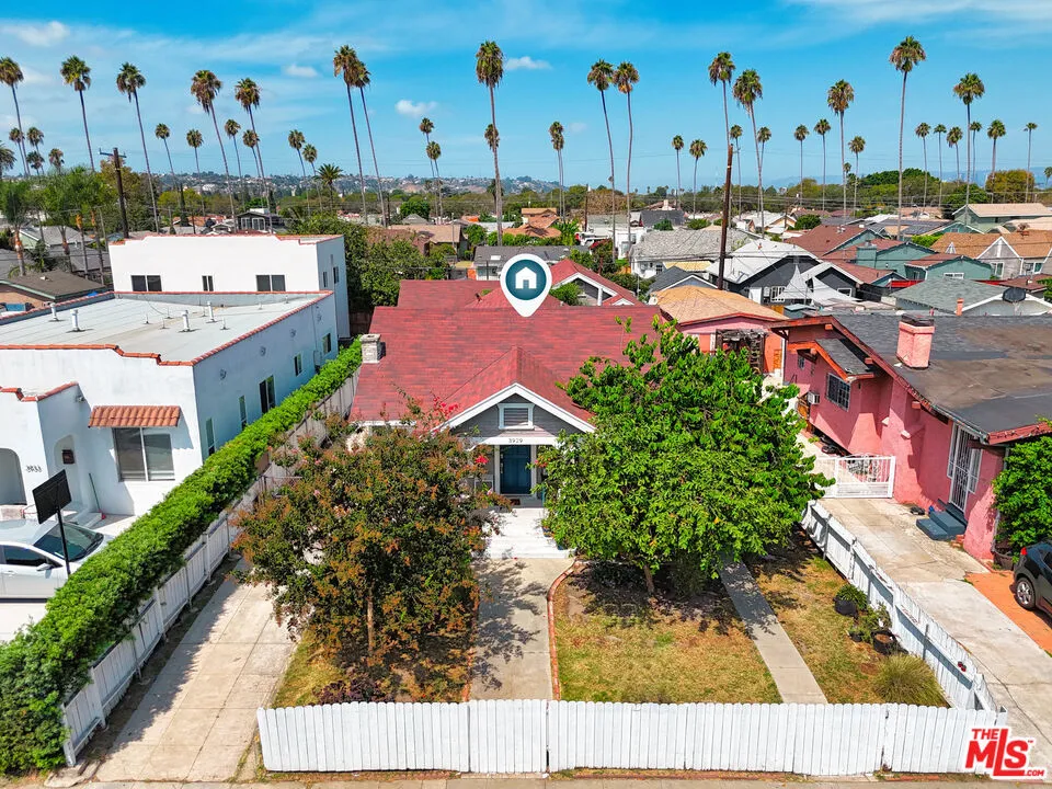 3927 Arlington Avenue Leimert Park, CA 90008