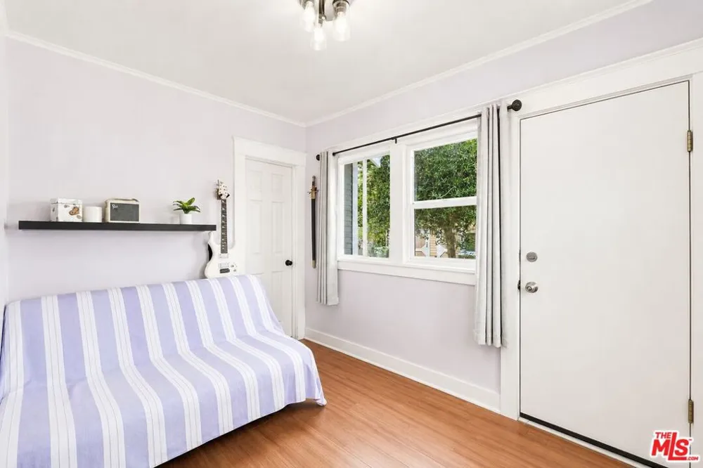 3927 Arlington Avenue Leimert Park, CA 90008