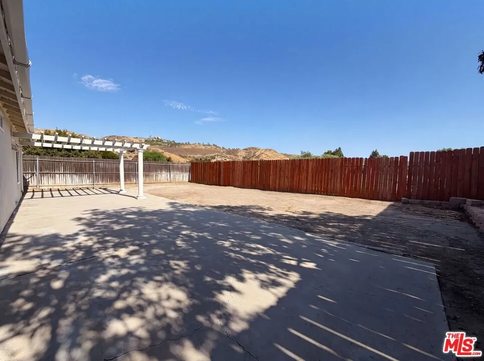14602 Rosecourt Drive Santa Clarita, CA 91387