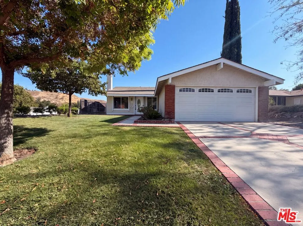 14602 Rosecourt Drive Santa Clarita, CA 91387