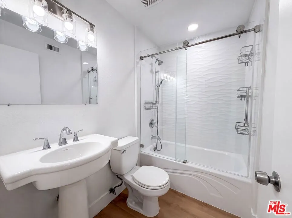 14602 Rosecourt Drive Santa Clarita, CA 91387