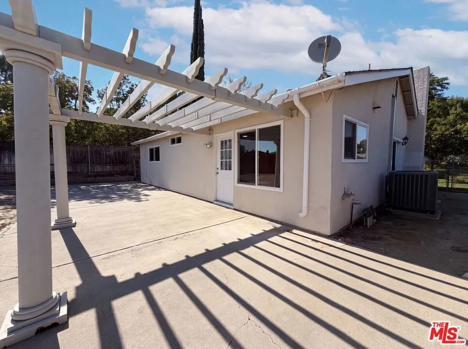 14602 Rosecourt Drive Santa Clarita, CA 91387