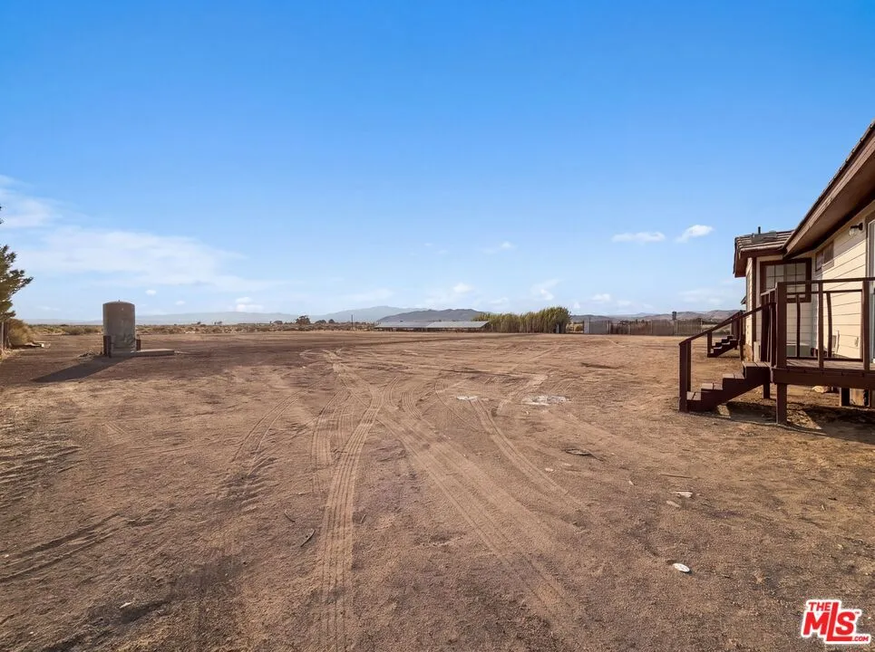 1401 60th Street Rosamond, CA 93560