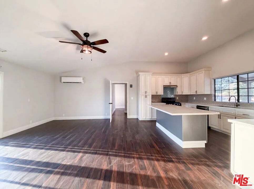 1401 60th Street Rosamond, CA 93560