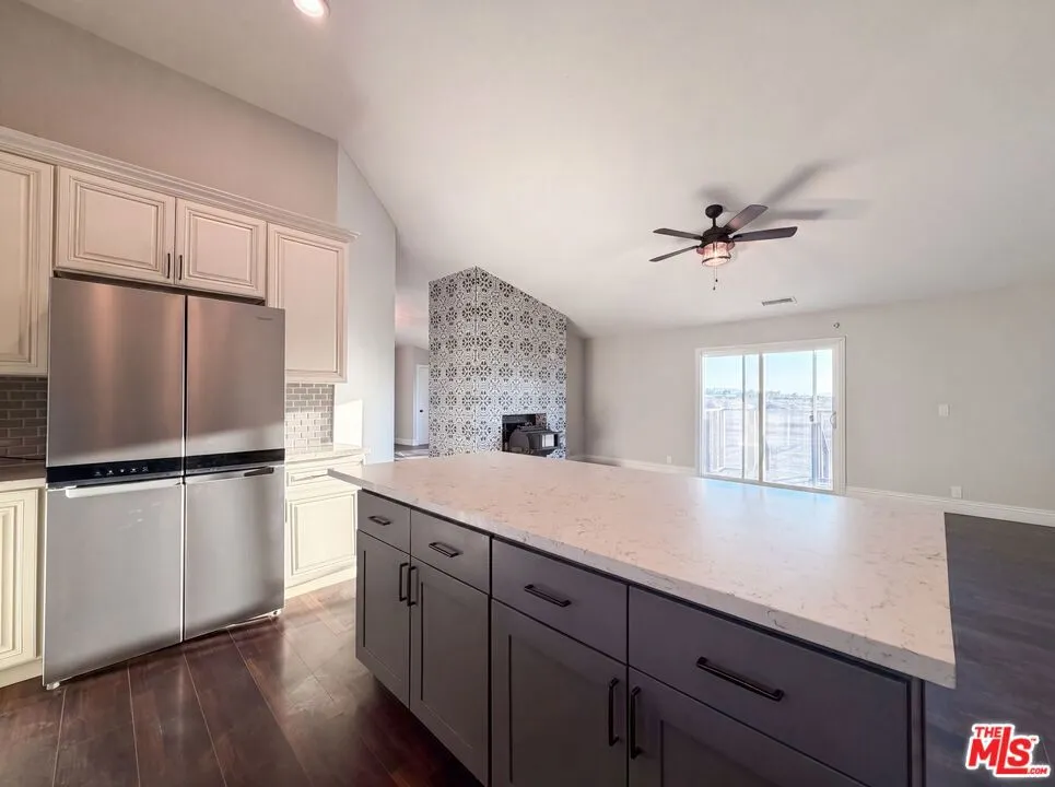 1401 60th Street Rosamond, CA 93560