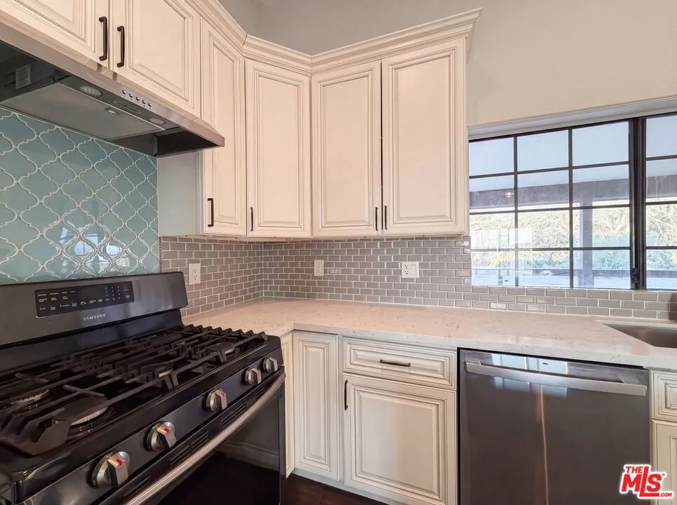 1401 60th Street Rosamond, CA 93560