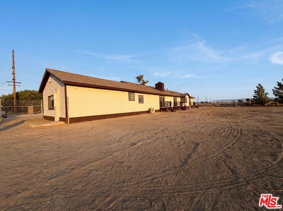 1401 60th Street Rosamond, CA 93560