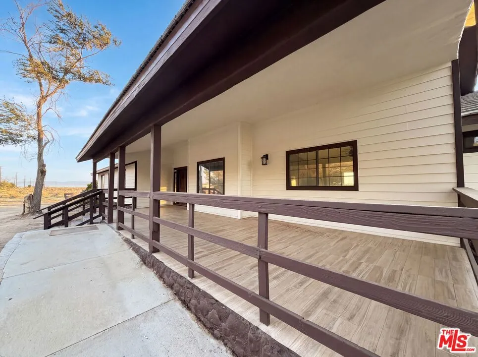 1401 60th Street Rosamond, CA 93560