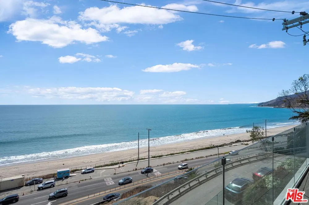 17415 Castellammare Drive Pacific Palisades, CA 90272
