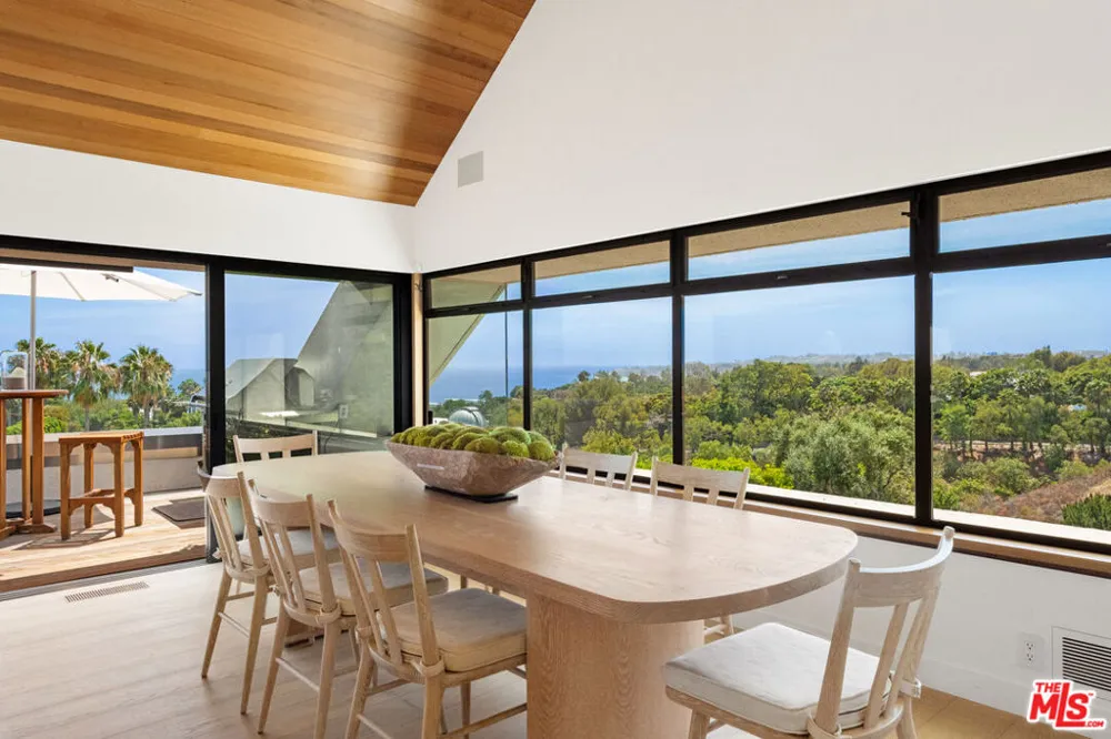 27553 pacific Coast Highway Malibu, CA 90265