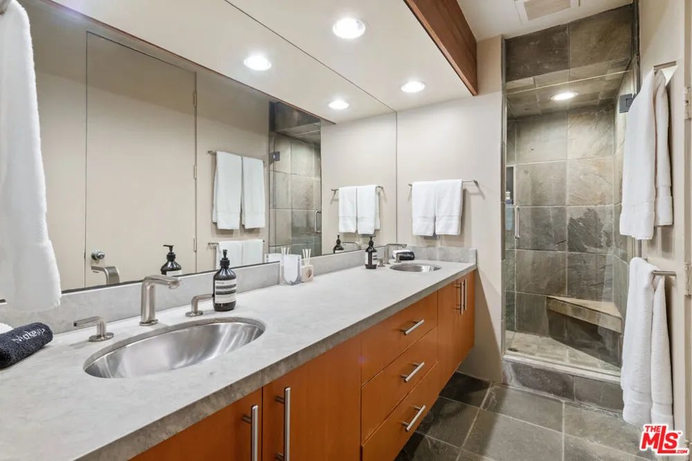 27553 pacific Coast Highway Malibu, CA 90265