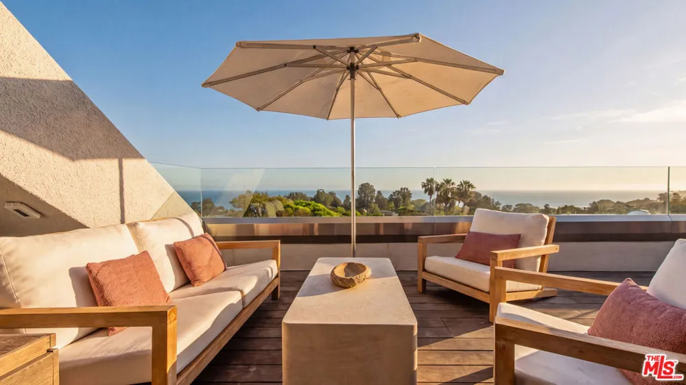 27553 pacific Coast Highway Malibu, CA 90265