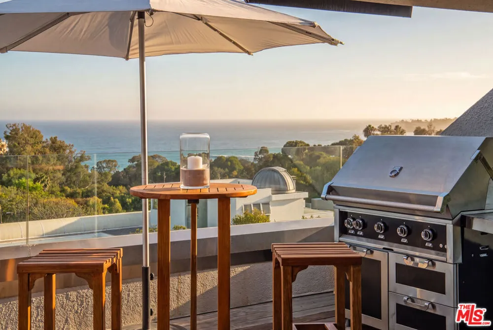 27553 pacific Coast Highway Malibu, CA 90265