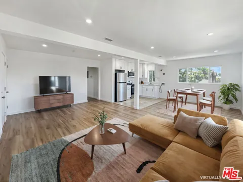 1100 S Inglewood #2