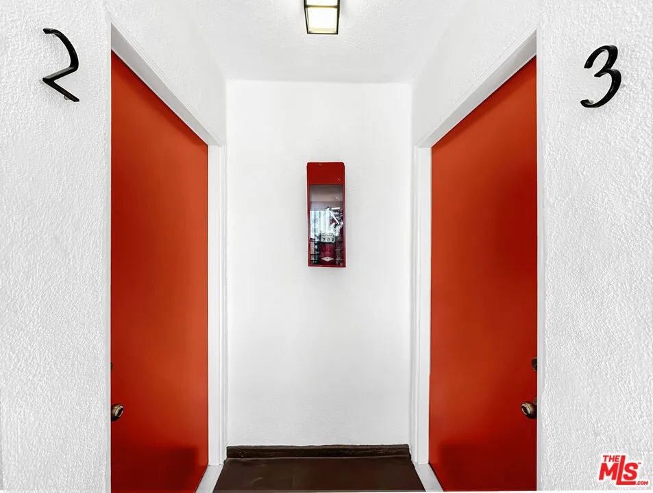 1100 S Inglewood #3 Inglewood, CA 90301
