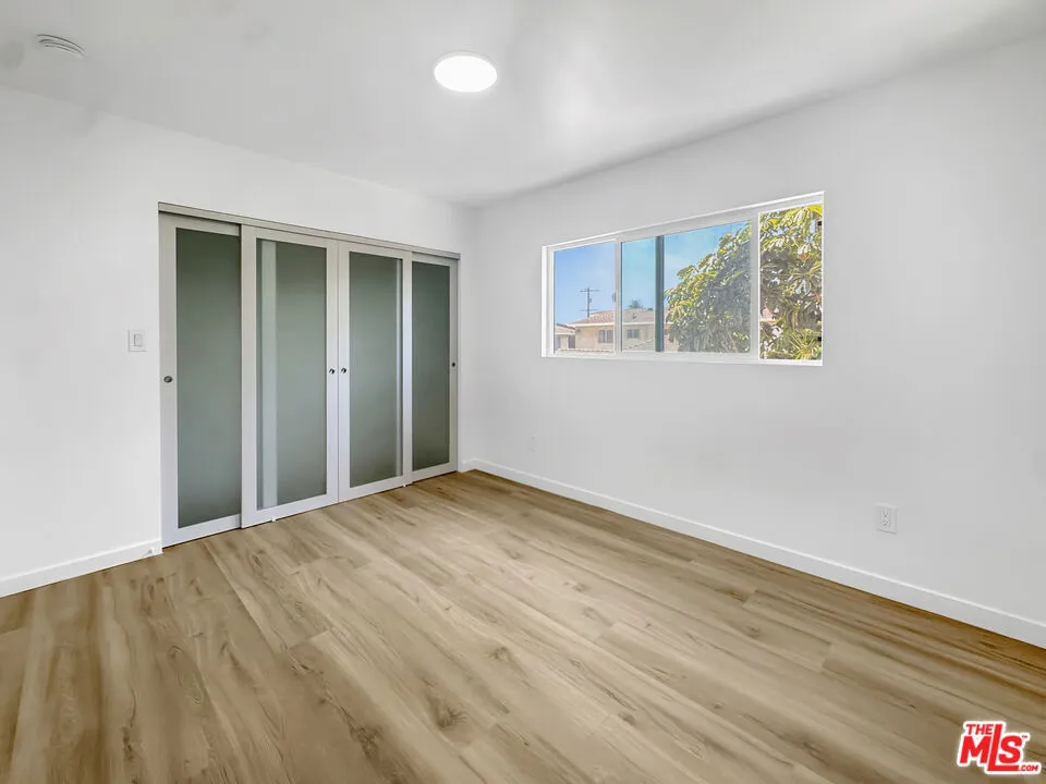 1100 S Inglewood #3 Inglewood, CA 90301