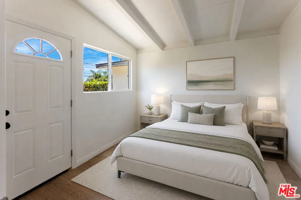 14916 Ryan Street Los Angeles, CA 91342