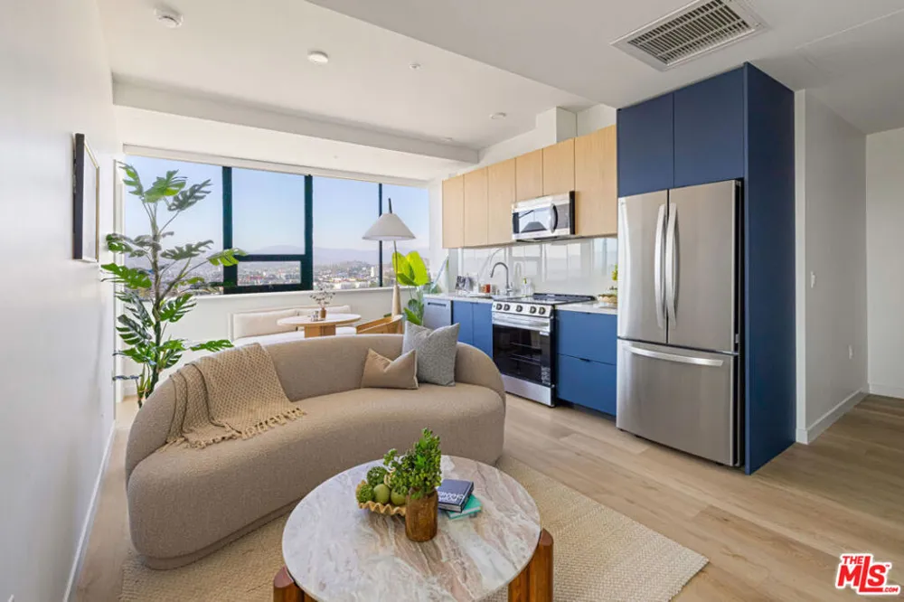 3325 S Wilshire blvd #808 Los Angeles, CA 90010