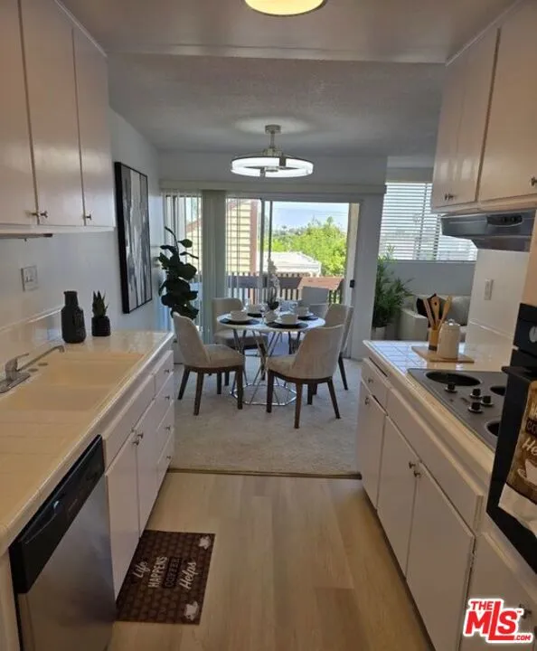 6000 Canterbury Drive #D309 Culver City, CA 90230