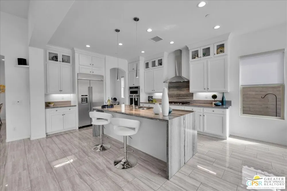 25 Chardonnay Rancho Mirage, CA 92270