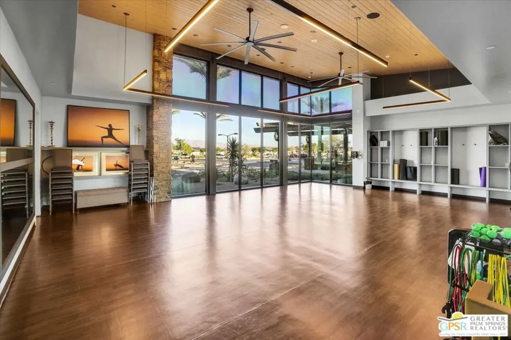 25 Chardonnay Rancho Mirage, CA 92270