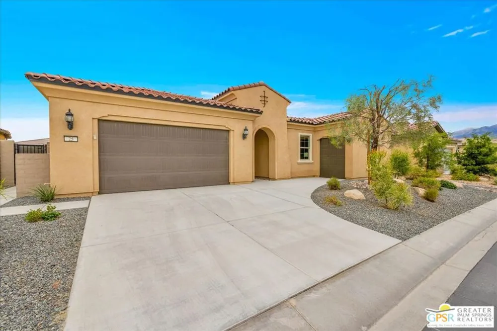 25 Chardonnay Rancho Mirage, CA 92270