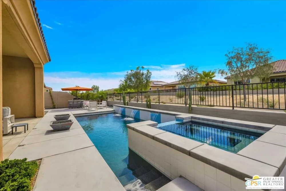 25 Chardonnay Rancho Mirage, CA 92270