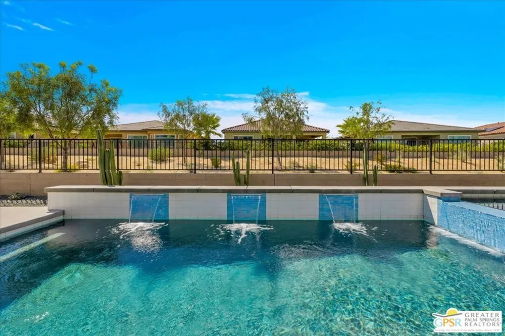 25 Chardonnay Rancho Mirage, CA 92270